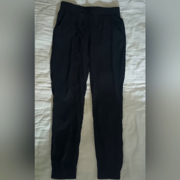 Bundle Black Pants-Cropped Wide Leg & Joggers - Picture 10 of 13